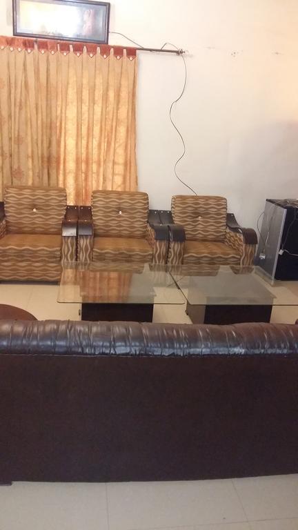 Grace View Guest House Lahore Buitenkant foto